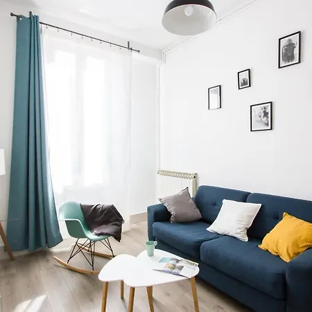 Apartment Le 62 - Spacieux T2 - Garage Gratuit, Jardin, Tram